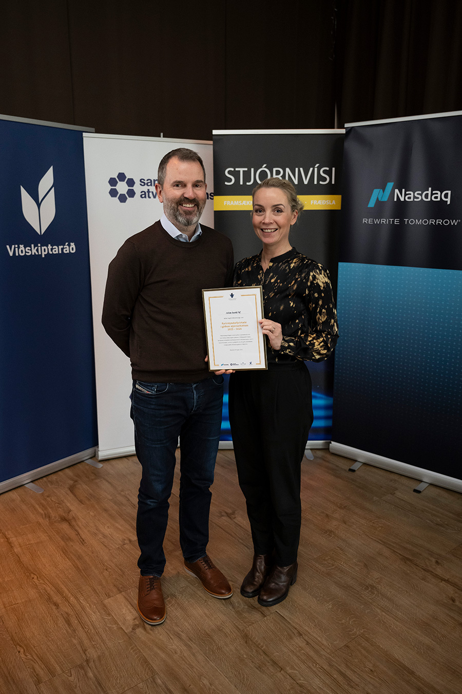 Birna Hlín Káradóttir, framkvæmdastjóri rekstrar og menningar Arion banka, og Haraldur Guðni Eiðsson, forstöðumaður samskiptasviðs Arion banka - mynd